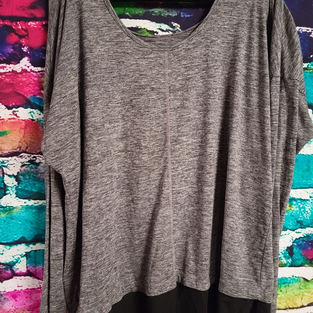 Athletic shirt